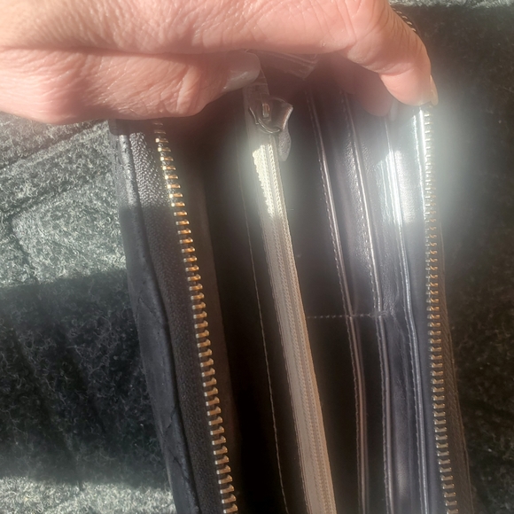 Wallet - Picture 3 of 3